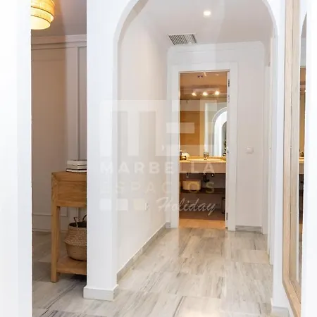 Amplio Planta Jardin Nagueles Apartment Marbella