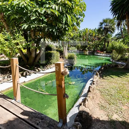 Amplio Planta Jardin Nagueles Apartment Marbella
